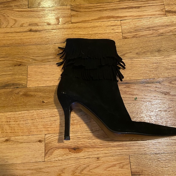 Genuine black suede Stuart Weitzman ankle boots. - Picture 4 of 4